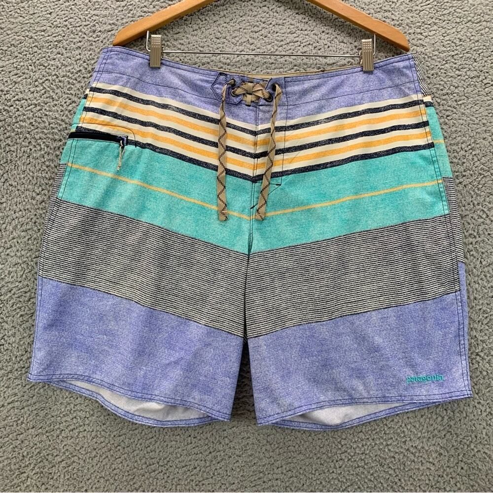 Patagonia Men's Wavefarer 20in Boardshorts  -  Size:  38